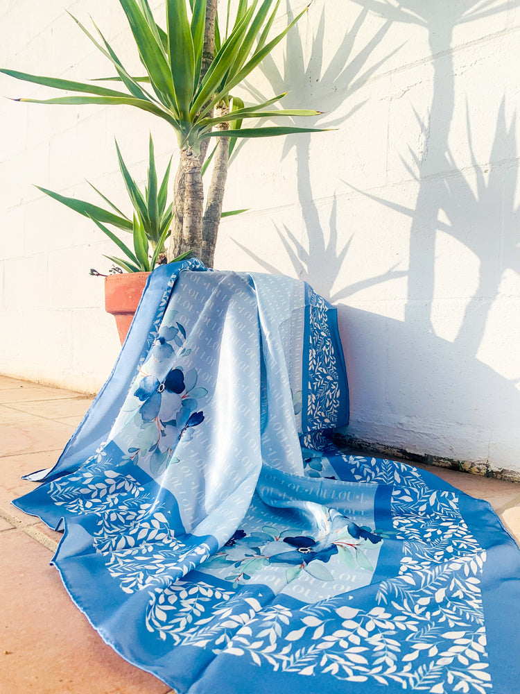 Flores Silvestres Silk Scarf
